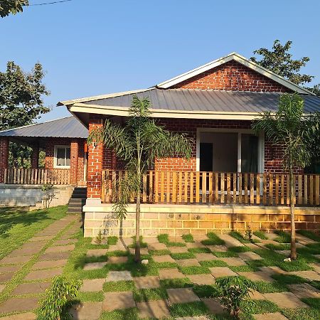 Brick Villa Karjat Bagian luar foto